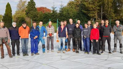 První instalace nafukovací haly