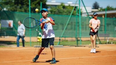 TJ Červený Kostelec – TENIS-CENTRUM DTJ HK B
