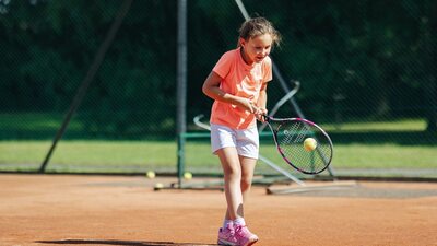 TJ Červený Kostelec - TC Dvůr Králové z.s. B