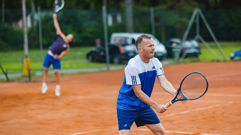 Rozjíždějí se soutěže družstev Rozjíždějí se soutěže družstev