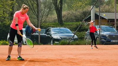 2. kolo družstev: Dospělí A, B, dorost B a babytenis zatím bez zaváhání