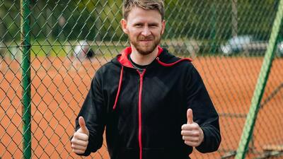 4. kolo družstev: Na bednu míří dospělí A i B, starší žáci A i B, dorost B a babytenisté