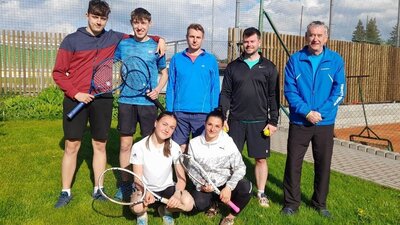 6. kolo družstev: Veteráni jsou stříbrní, o postupu dospělých A do přeboru se rozhodne v sobotu