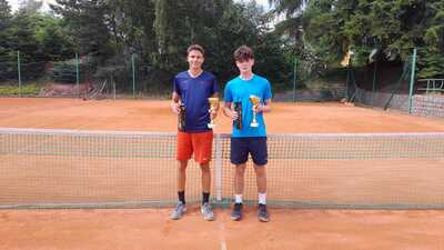 Vítězové čtyřhry: Martin Fiala a Petr Javůrek (oba Lokomotiva Trutnov)