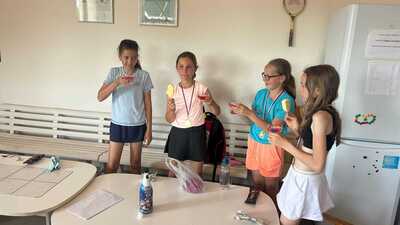 Na zdraví a na sezonu 2025, která byla pro většinu ml. žáků B první v životě.