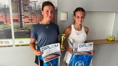 Náťa Jará vítězně na pardubické Tesle